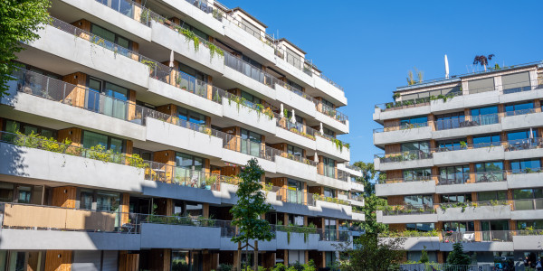 Compraventa de Inmuebles en Fuenlabrada · Pisos con Zona Comunitaria