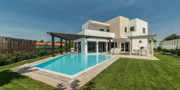 Inversores, Intermediarios, Agentes y Brokers Inmobiliarios en Fuenlabrada · Villas