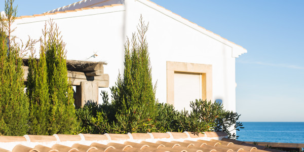 Inversores, Intermediarios, Agentes y Brokers Inmobiliarios en Fuenlabrada · Casas de Playa